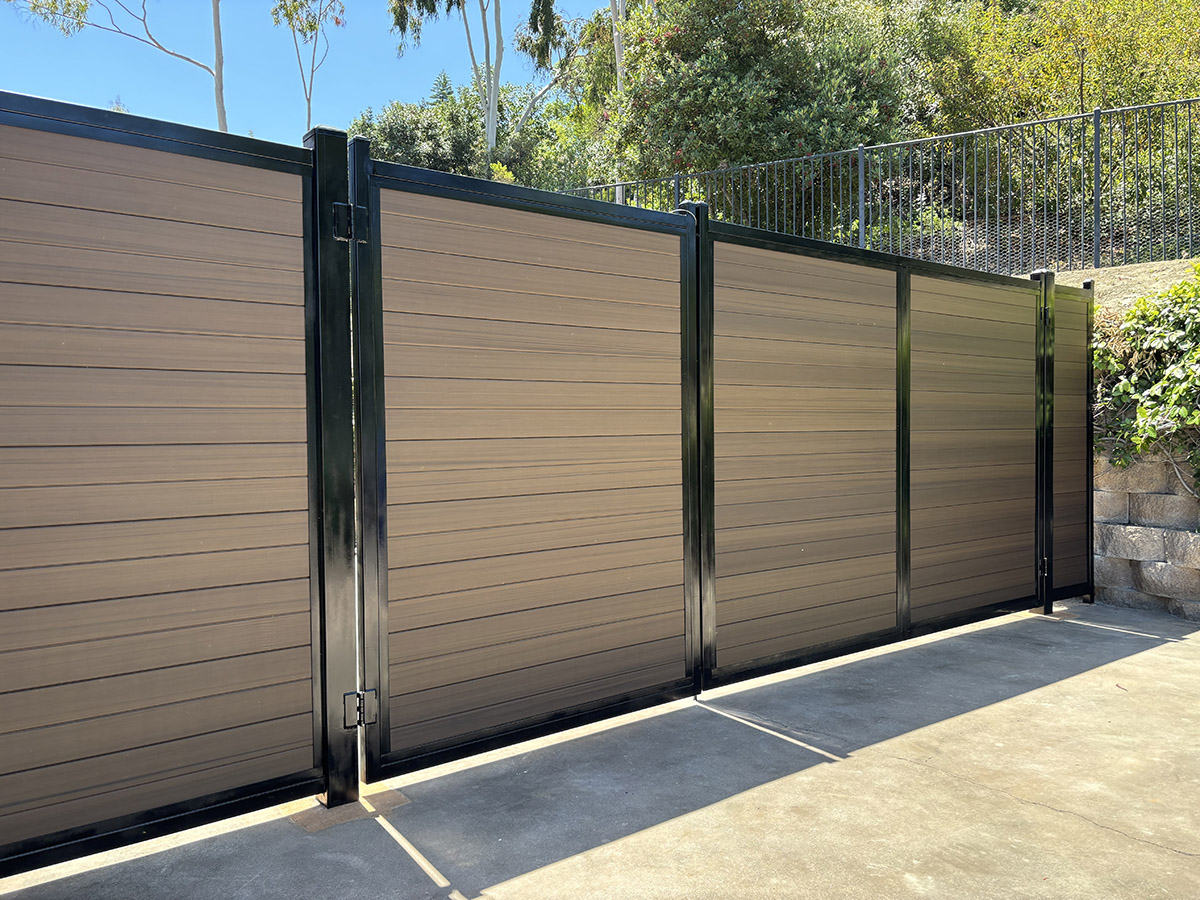 Custom Vinyl Wood Inlay Driveway Gate