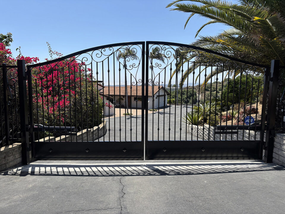 Driveway Entry Gate – Custom Wrought Iron